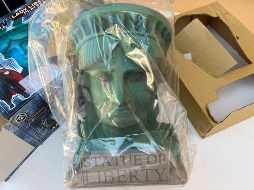 Marvel X Men Collectable Statue of Liberty