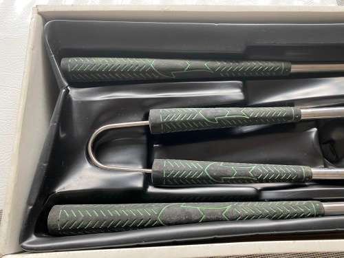 Lovely Golf themed braai set - rare