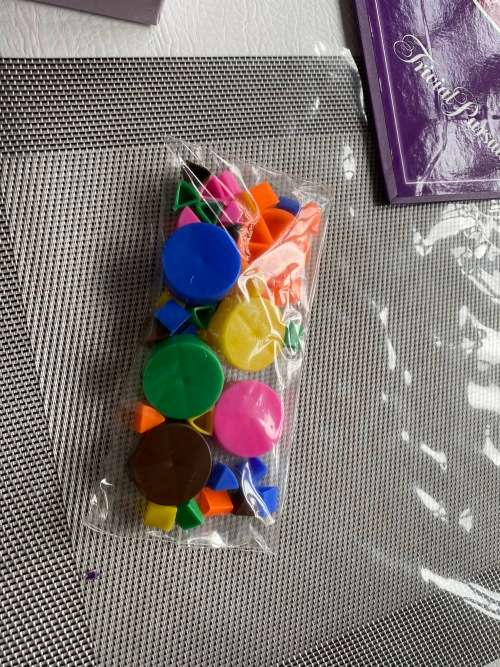 Trivial Pursuit Board Game - nice
