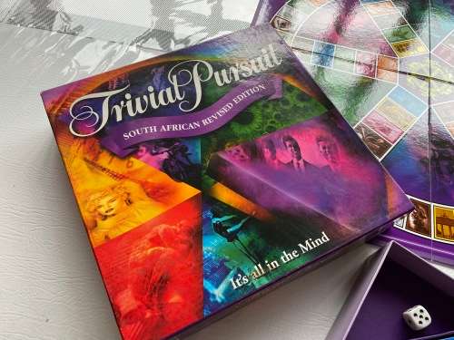 Trivial Pursuit Board Game - nice