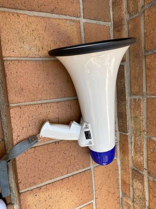 Loud speaker