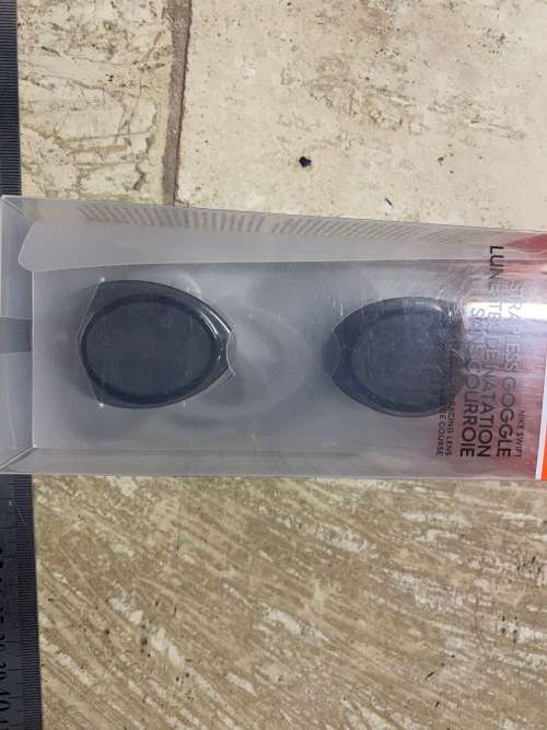 Nike strapless goggles - Brand new