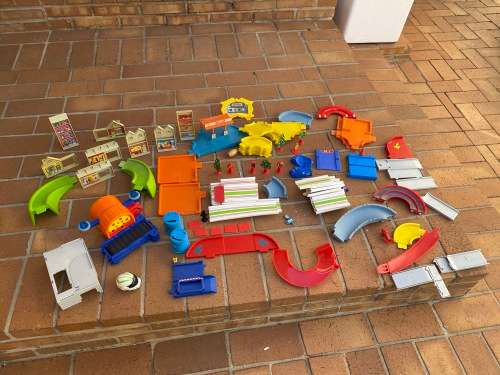 Vintage Matchbox set with filling station, buildings and track - very rare and nice