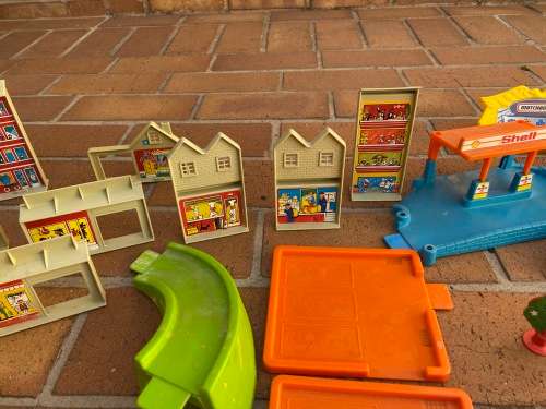 Vintage Matchbox set with filling station, buildings and track - very rare and nice