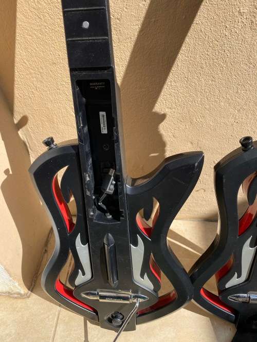 2 x wii guitars