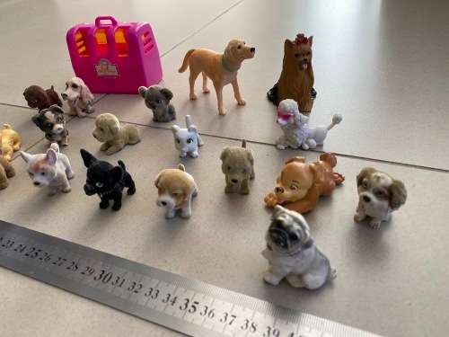 Nice collection of dogs with carry case