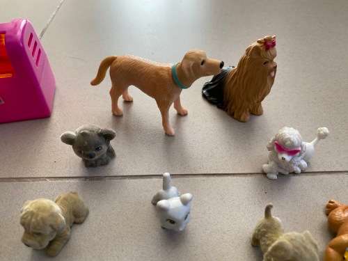 Nice collection of dogs with carry case