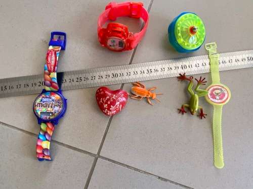 Various children watches including Smarties coillectable watch