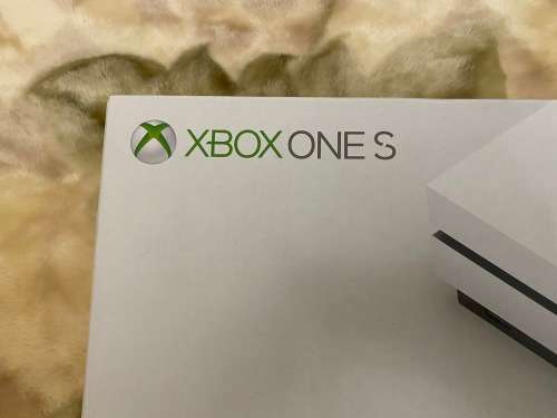 Brand new and Sealed XBOX ONE S - 1 T
