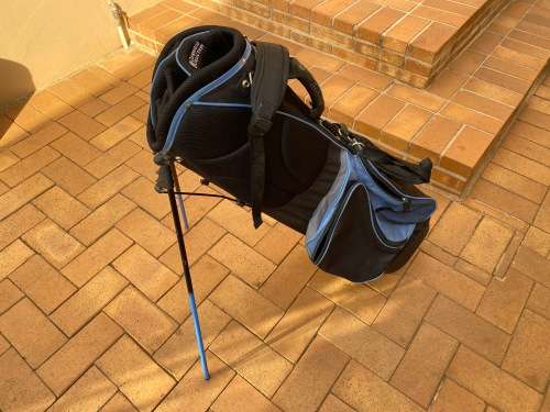 Nice ClubHouse Collection Golf Bag