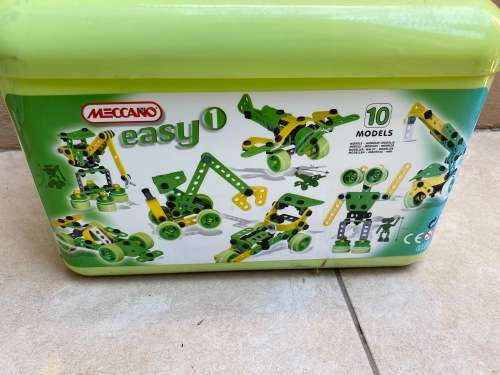 Meccano building for kids