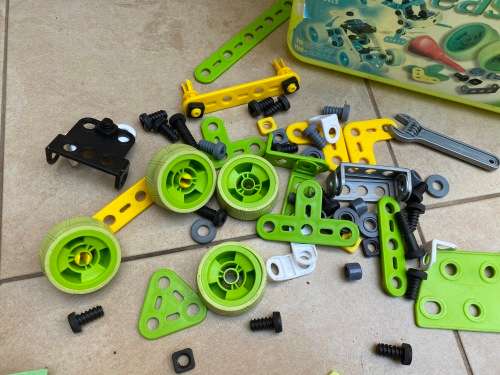 Meccano building for kids