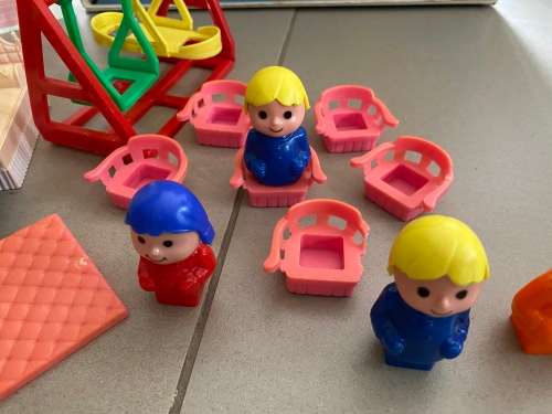 Fantastic condition vintage Doll House - rare