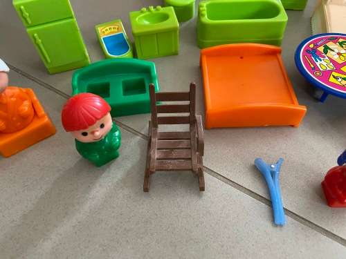 Fantastic condition vintage Doll House - rare