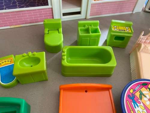 Fantastic condition vintage Doll House - rare