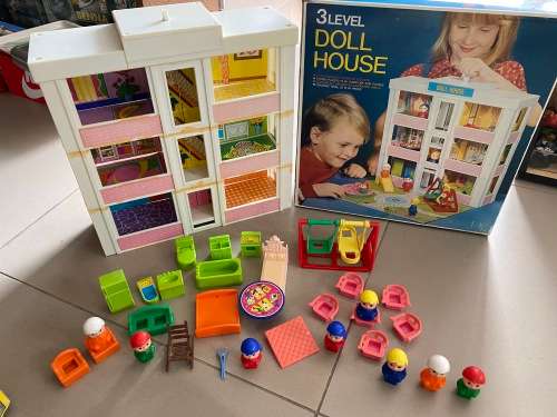 Fantastic condition vintage Doll House - rare