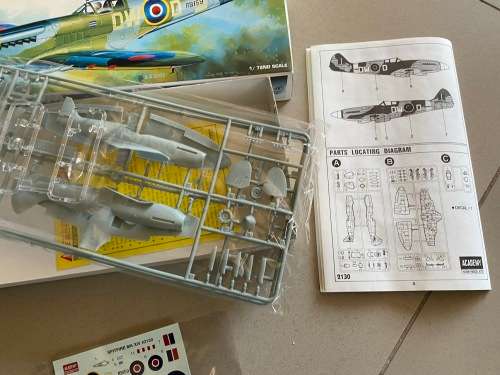 Brand new - Spitfire Model plane 1:72