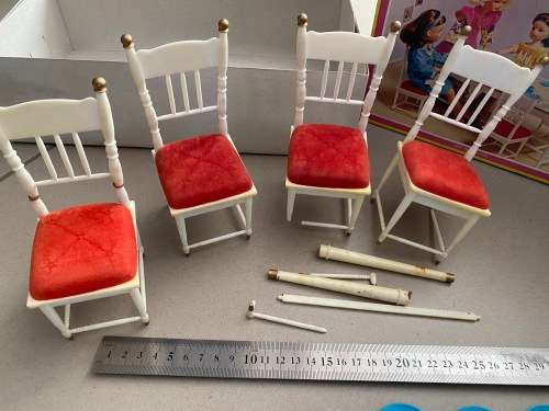 Amazing vintage Sindy boxed dining chairs and plates and cutlery etc. - box in excellent condition