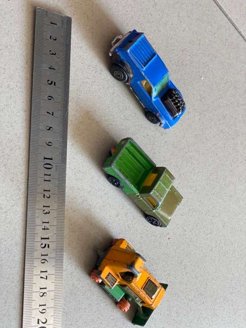 3 x vintage cars matchbox and corgi - excellent
