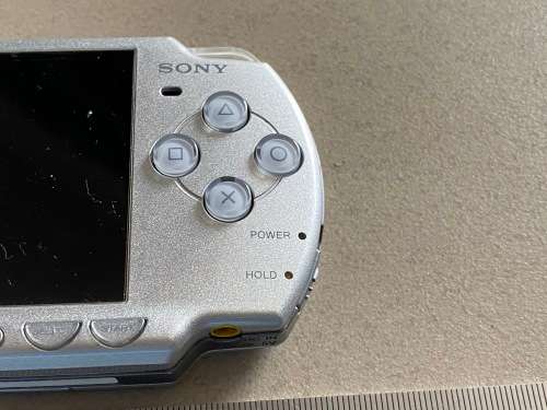 PSP silver for spares - does not power on