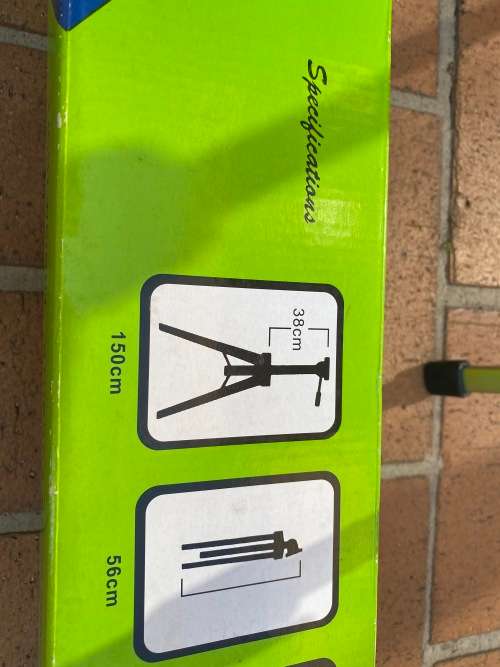 Takara camera stand - excellent condition and beautiful - cheap