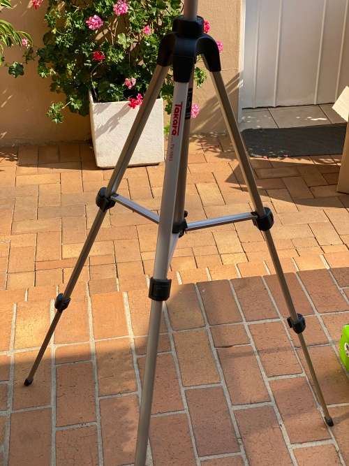 Takara camera stand - excellent condition and beautiful - cheap