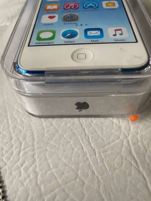 Brand New iPod Touch 16GB - good deal