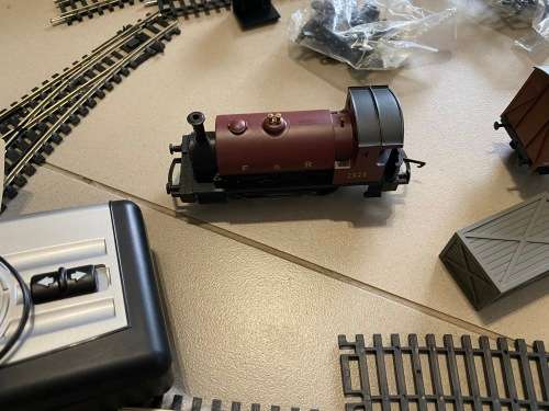 Hornby City Industrial Train set with Loco, tracks and power source etc. - nice