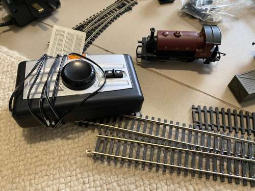 Hornby City Industrial Train set with Loco, tracks and power source etc. - nice