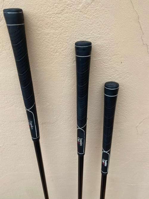 Lovely set of Golf Drivers x 3 - good value - Driver, 3 and 4 Woods