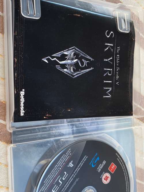 Skyrim PS3 game - nice