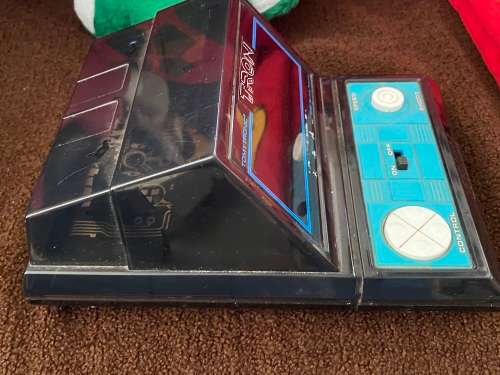Tomy Tron game 1981 Vintage and Rare handheld - must have for collectors