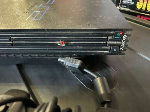 PS2 Gaming Console - cheap with 1 controller