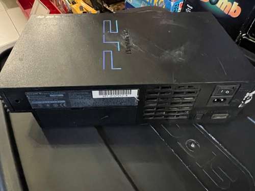 PS2 Gaming Console - cheap with 1 controller