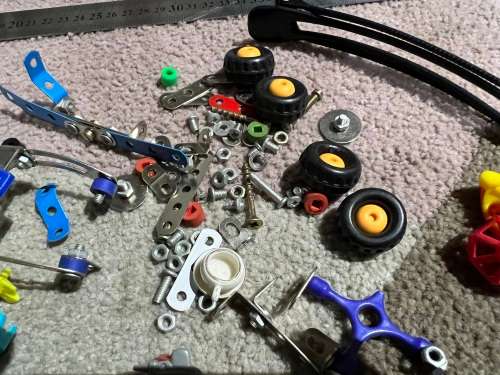 Meccano type pieces - cheap