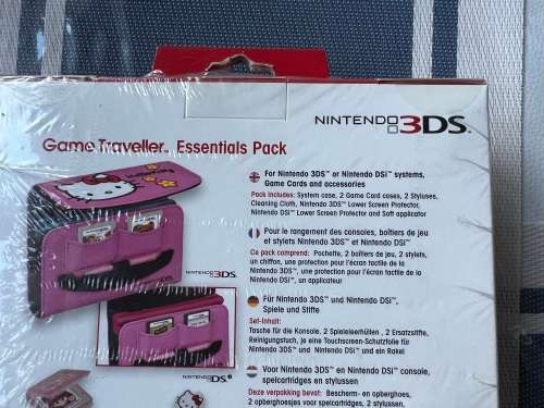 Brand new 3DS Hello Kitty double pack - game and case and accessory set