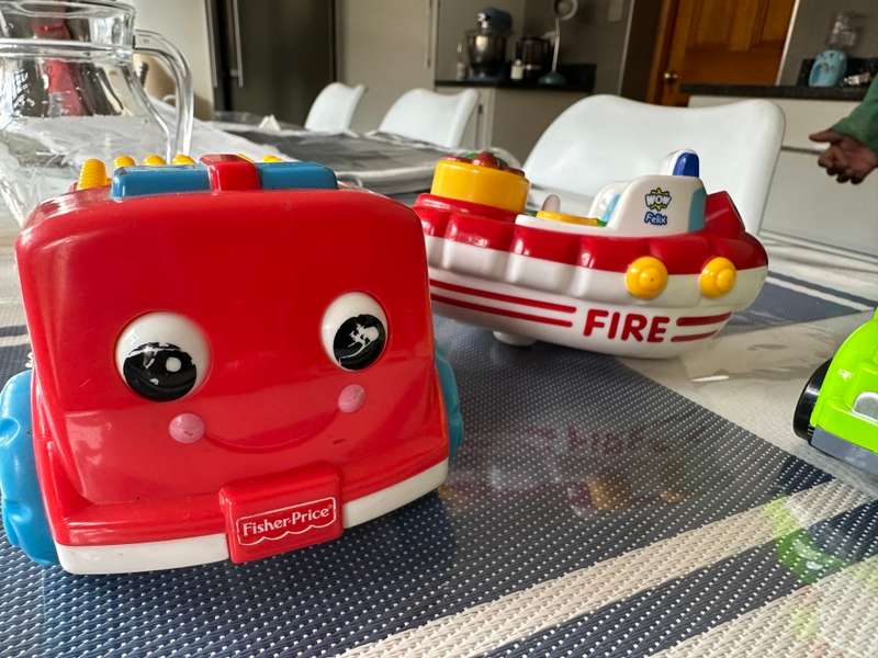 Good quality toys incl. Fisher Price and Wow toys