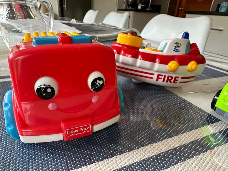 Good quality toys incl. Fisher Price and Wow toys