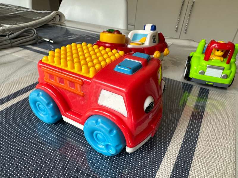 Good quality toys incl. Fisher Price and Wow toys