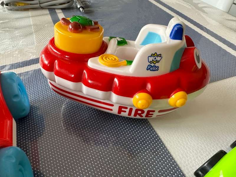 Good quality toys incl. Fisher Price and Wow toys