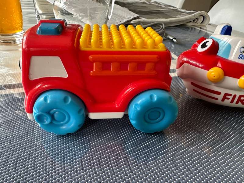 Good quality toys incl. Fisher Price and Wow toys