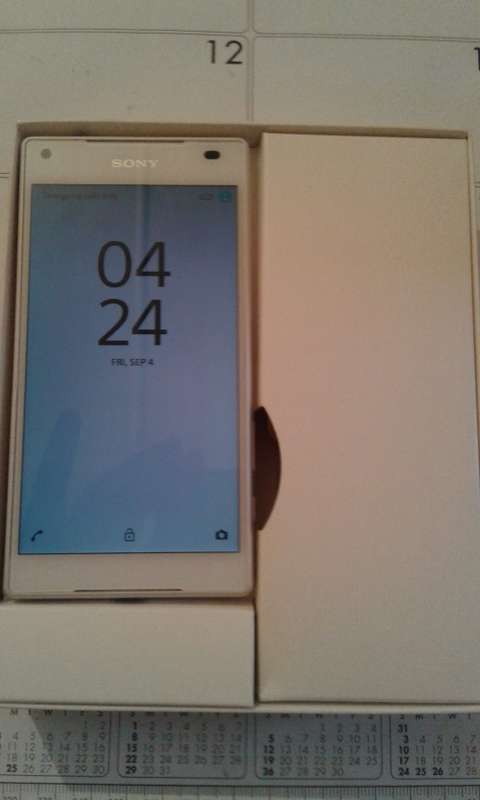 (New Condition)  White Sony Xperia Z5 Compact - Local Stock
