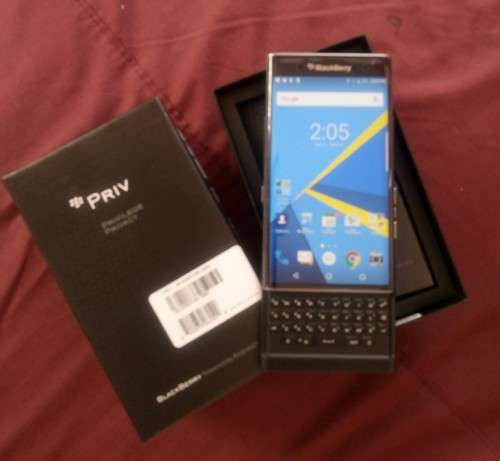 New Condition Black Blackberry Priv (Android 6 5,4" 3 GB Ram 18 MP Camera)