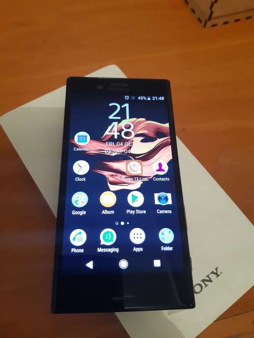 Black Sony Xperia X Compact (Excellent Condition)