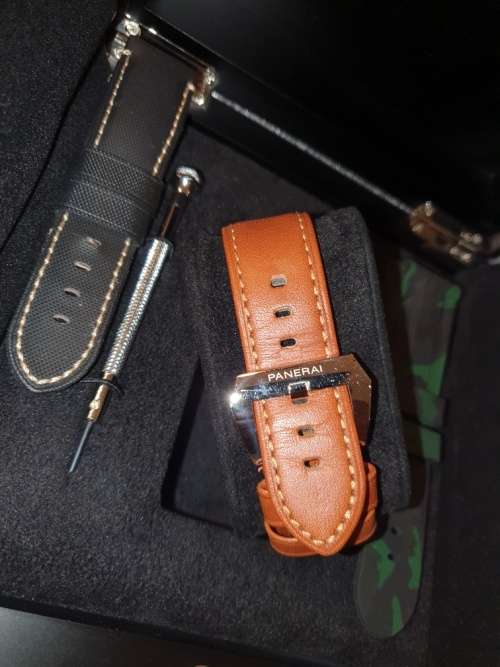 Panerai Luminor Marina PAM111  2014 LNIB FULL SET + EXTRA STRAPS
