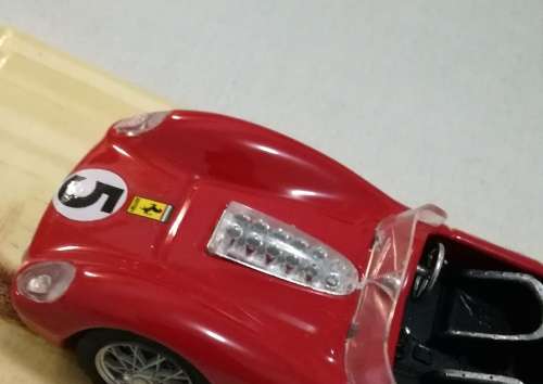 BRUMM FERRARI 250TR59 NUMBER 5 CODE:R094-UPD WINNER SEBRING 1959 DRIVERS DAN GURNEY AND CHUCK DAIGH