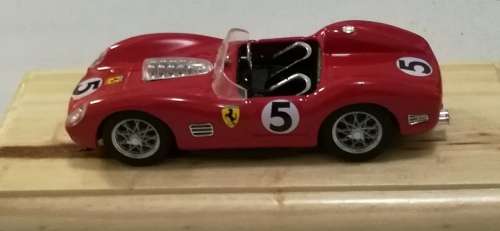 BRUMM FERRARI 250TR59 NUMBER 5 CODE:R094-UPD WINNER SEBRING 1959 DRIVERS DAN GURNEY AND CHUCK DAIGH