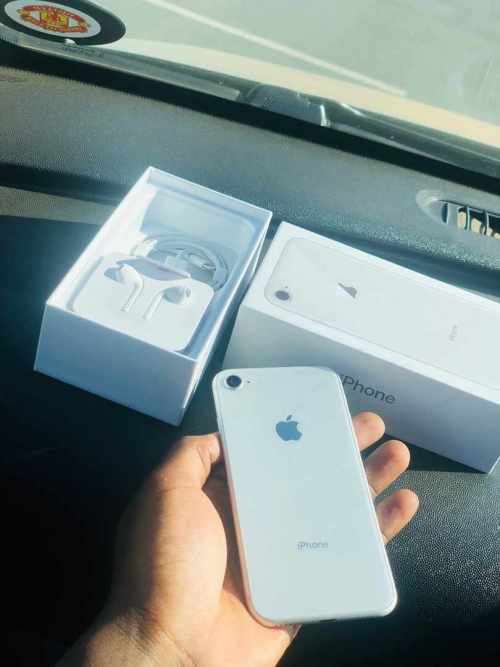 iPhone 8