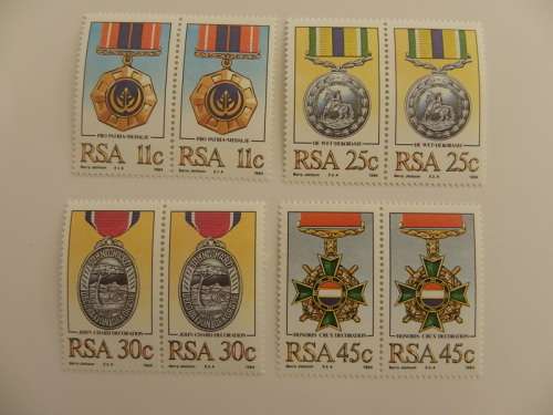 RSA 4.10 (1984) - Military Decorations Mint Set in Pairs