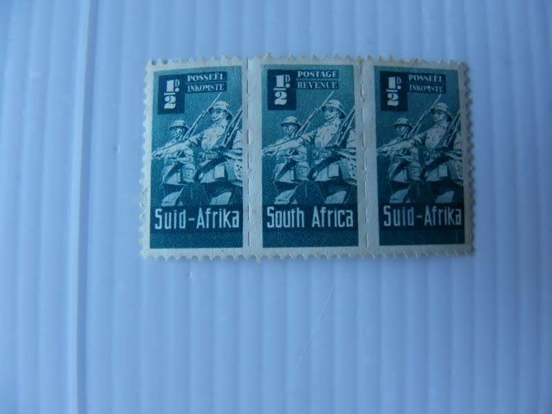 Union (1942) - Small WARS 1/2 d Mint Block